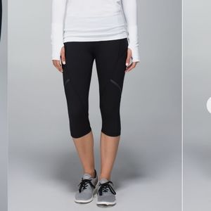 Lululemon Hop To It Crop Full On Luxtreme Black Sz 6
